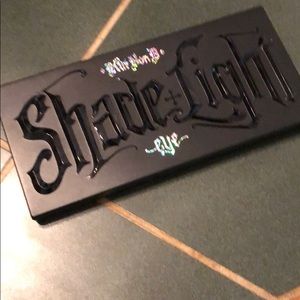 KVD Shade and Light glimmer eye contour palette